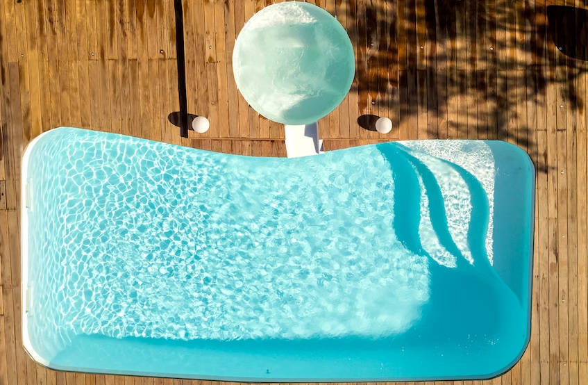 Coque piscine modèle MILOS avec spa Lune